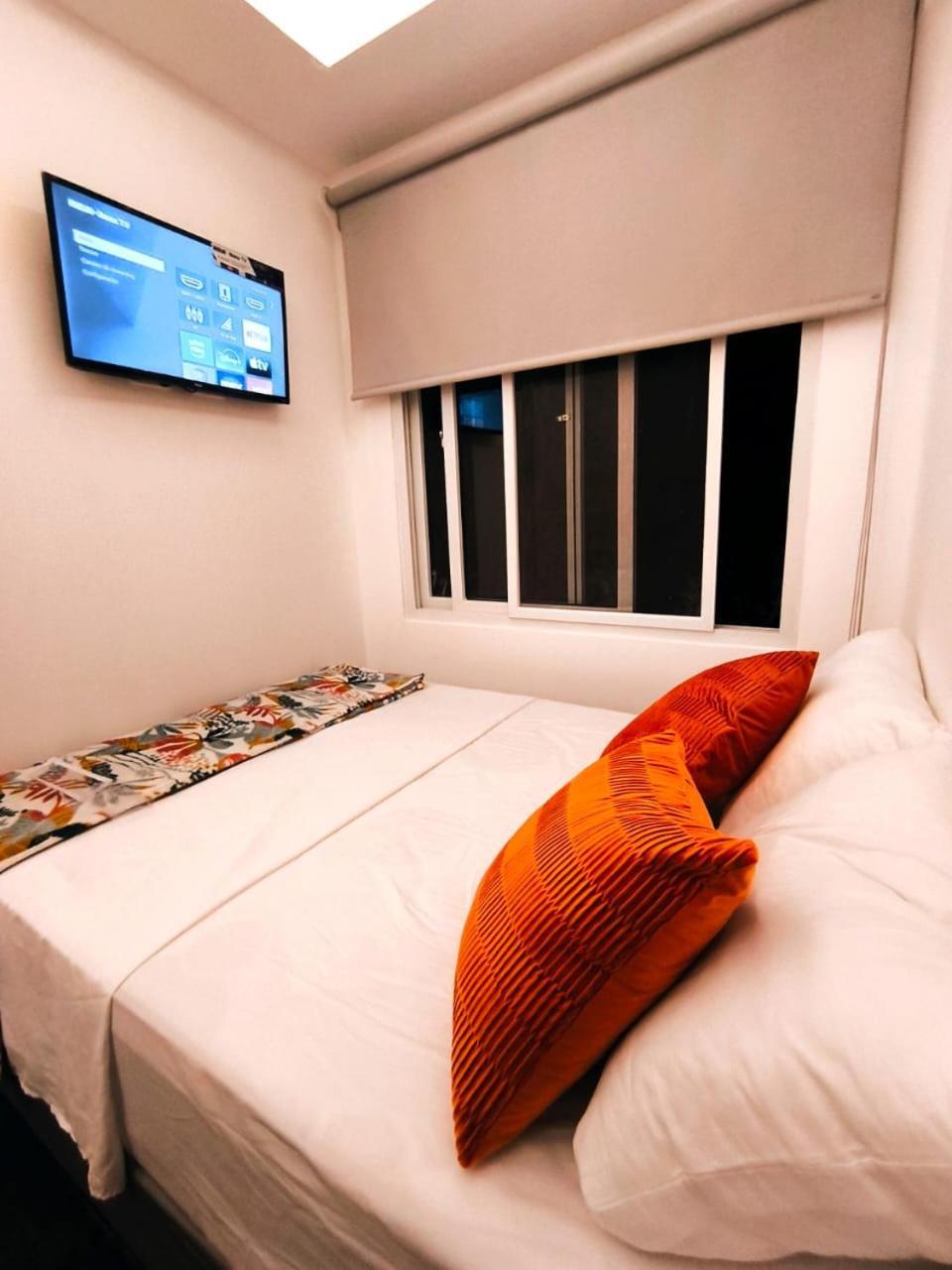 Tequila Sunrise Hostel Guatemala City Екстериор снимка