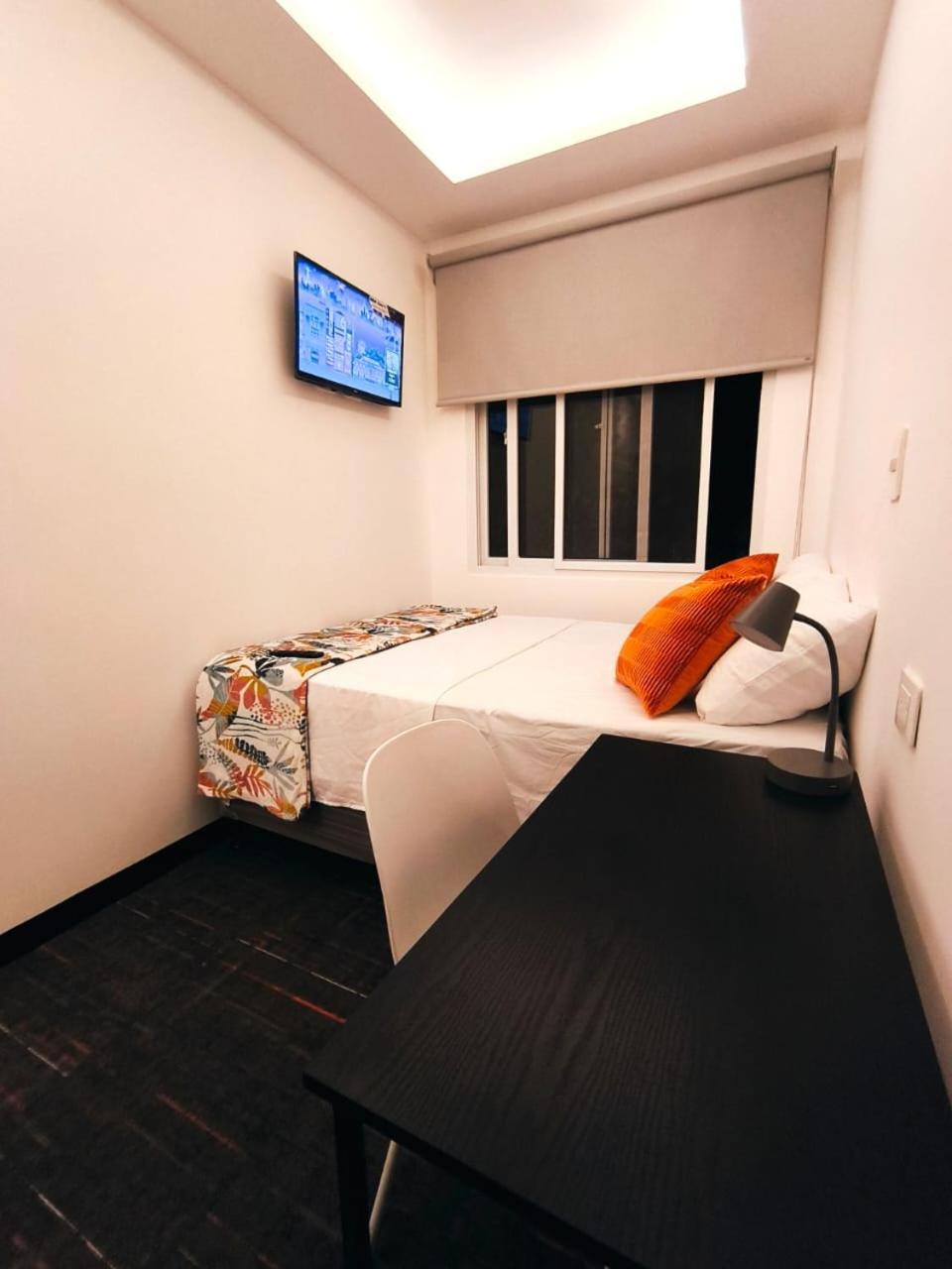 Tequila Sunrise Hostel Guatemala City Екстериор снимка